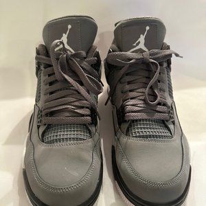 Air Jordan 4 Retro - Size 10 -1/2